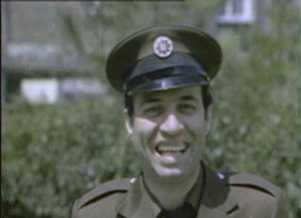 İnek Şaban'dan Tosun Paşa'ya, Sakar Şakir'den Salako'ya yüzlerce karakterle Türkiye'yi güldüren usta oyuncu Kemal Sunal'ı özlemle ve saygıyla anıyoruz.