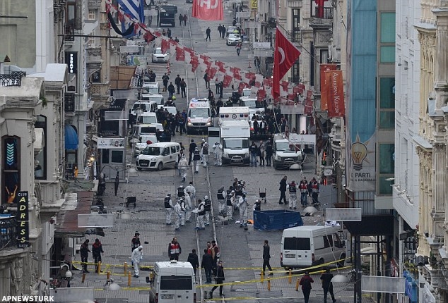 Four dead and 20 wounded as 'suicide bomber targets tourist shopping area' in Istanbul Four dead and 20 wounded as 'suicide bomber targets tourist shopping area' in Istanbul