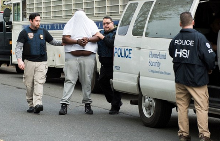 Savcı Preet Bharara'dan tarihi çete operasyonu Savcı Preet Bharara'dan tarihi çete operasyonu