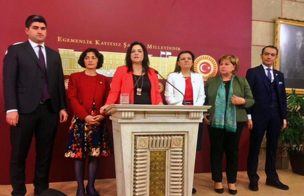 Çocuk Hakları İhlalleri ve Cinsel İstismarlar Gölgesinde 23 Nisan Çocuk Hakları İhlalleri ve Cinsel İstismarlar Gölgesinde 23 Nisan