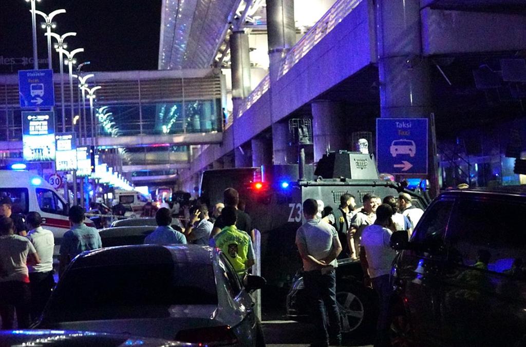 Terrör İn Turkey: Terrorist Attacks And Video Details For İstanbul Ataturk Airport