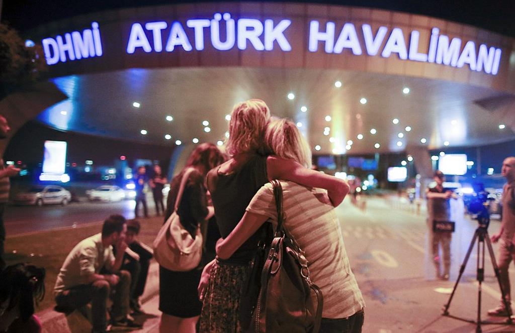 Terrör İn Turkey: Terrorist Attacks And Video Details For İstanbul Ataturk Airport