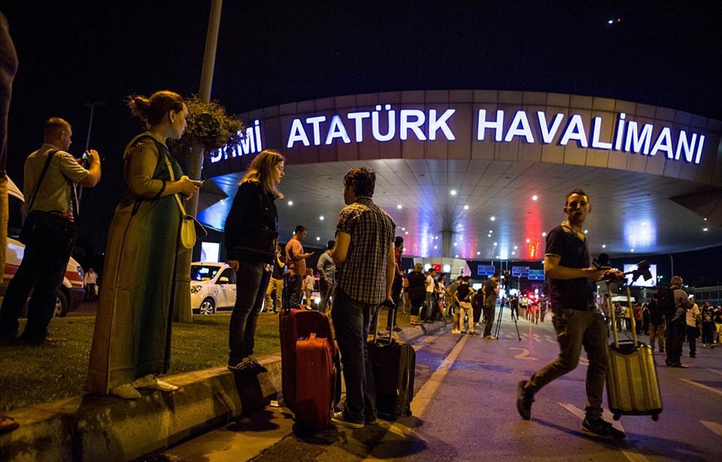Terrör İn Turkey: Terrorist Attacks And Video Details For İstanbul Ataturk Airport