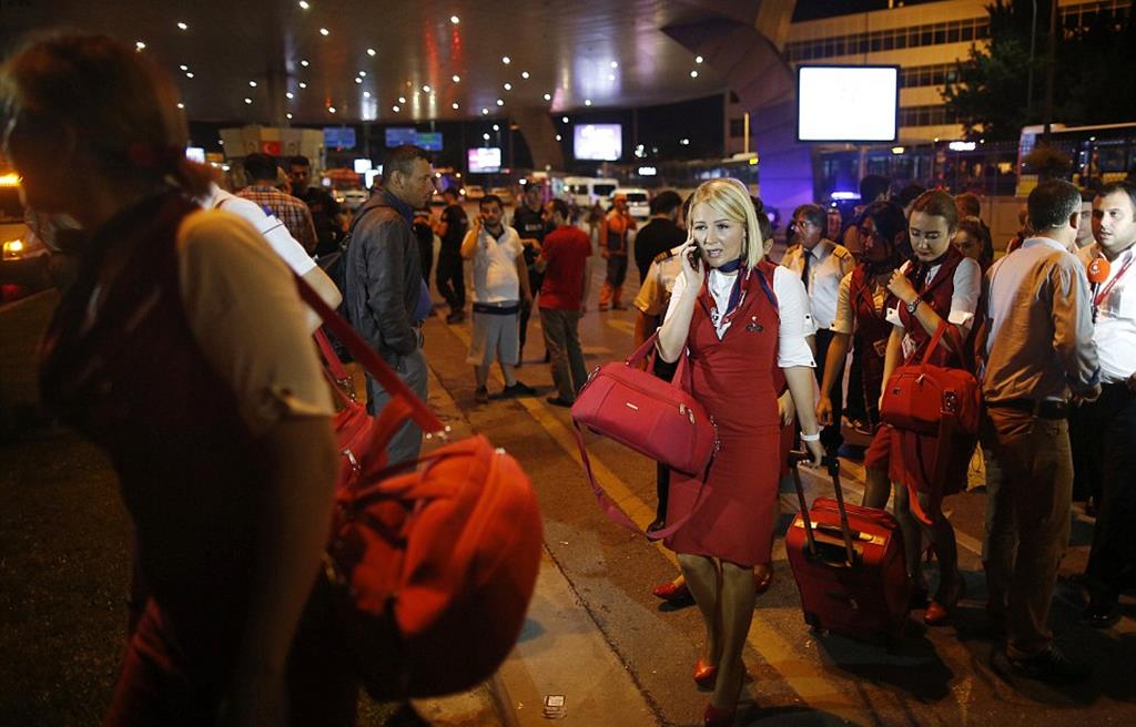 Terrör İn Turkey: Terrorist Attacks And Video Details For İstanbul Ataturk Airport