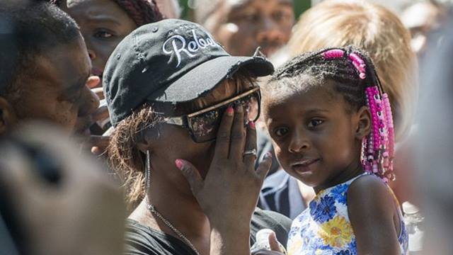 'Would this have happened if the passengers were white? I don't think so: Minnesota governor decries police racism after cop shoots dead black man in his car