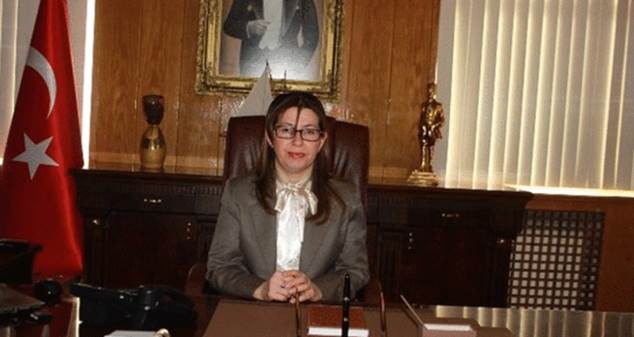 Vali Yasemin Özata Çetinkaya görevden alınmış, asker olan eşi tutuklanmıştı