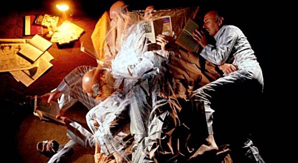 Uykuya dalarken düşme hissi ve Kol bacak oynama nedeni