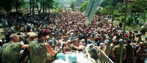 Srebrenitsa'da neler yaşandı: 8 binden fazla Müslüman Katledildi