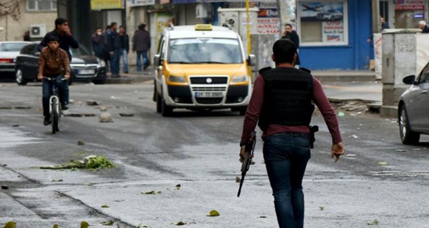 FT: Türk Ordusu sokak çatışmalarına saplanmış vaziyette