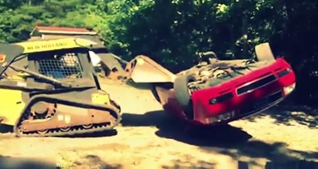 Shocking footage shows: Angry father scattered the horrors