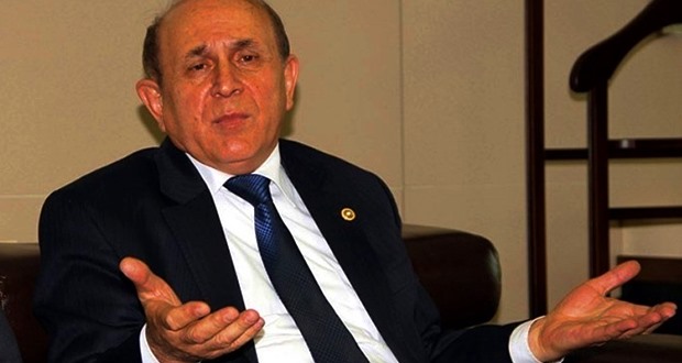 Burhan Kuzu: 'Gelecek nesiller bizi mezarda yatırmaz'