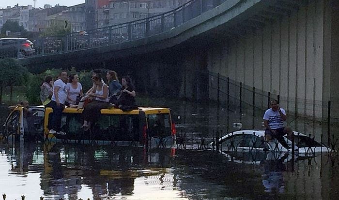 Scenes as storms in Istanbul leave cars stranded in flood