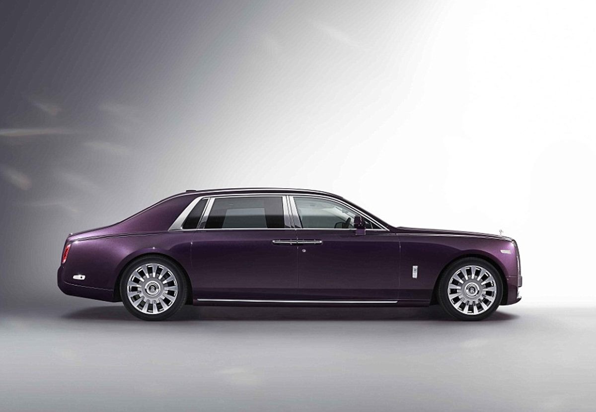 Rolls-Royce reveals its new Phantom