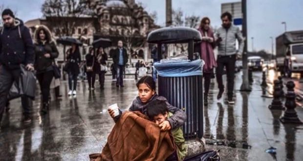 Türkiye'de Suriyeli'lerle gerginlikler artış gösteriyor Türkiye'de Suriyeli'lerle gerginlikler artış gösteriyor