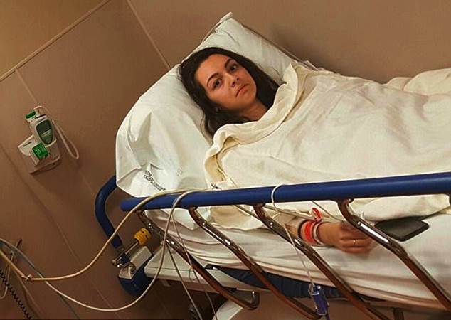 Five-stone anorexic mum transforms to incredible gym bunny Video