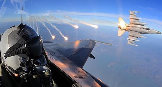 ABD'den Teklif: F-16 Pilotlarınızı Gönderin Biz Eğitelim