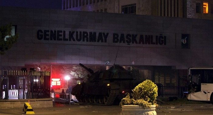 Bekir Bozdağ'dan CHP'ye Yanıt: Cumhurbaşkanı'na soru sorulamaz
