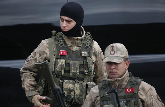 Afrin: Zeytin Dalı Harekâtı'nın ikinci gününde kara operasyonu