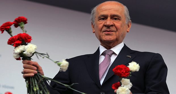 'Bahçeli hızlı pozisyon değiştiriyor, kimin kazançlı çıktığına bakılmalı'