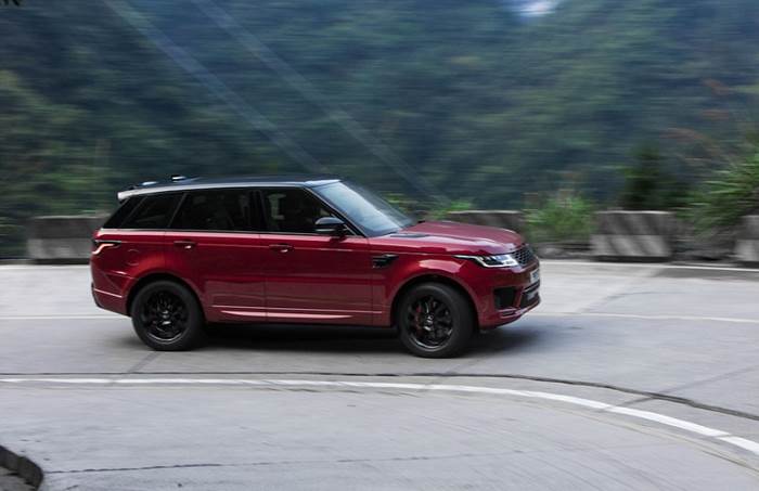 Range Rovers new hybrid tackles Chinas Tianmen Mountain Video