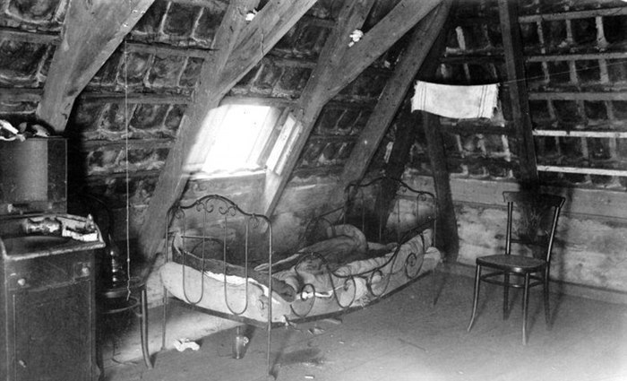 Library Archive: The dawn of Amsterdam's red light district 