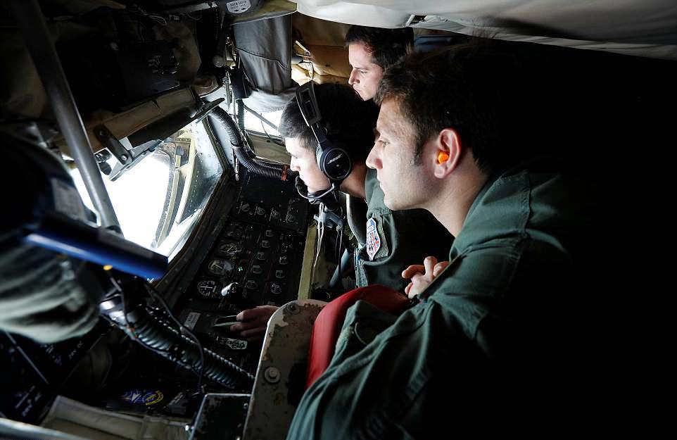 RAF pilots train flying Lightning jets 