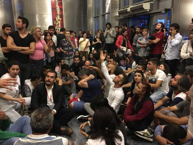 Canlı Anlatım: Adım Adım Seçim Sonuçları Yorumlar-Eleştiriler Canlı Anlatım: Adım Adım Seçim Sonuçları Yorumlar-Eleştiriler