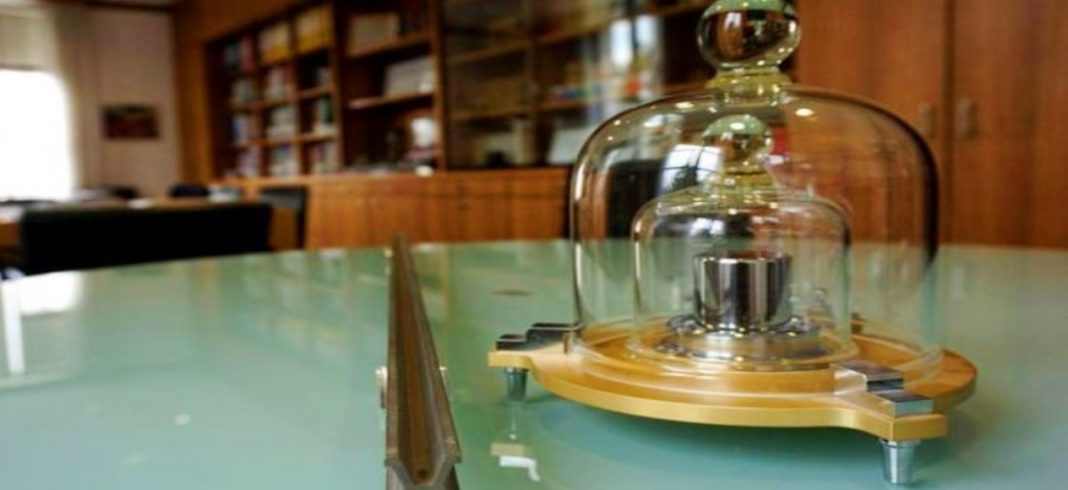 Bilim insanları kilogramı tanımlama yöntemini değiştirecek