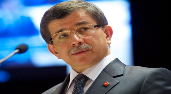 Ahmet Davutoğlu’nun AKP’ye Sert Eleştirileri Nasıl Okunmalı? Ahmet Davutoğlu'nun AKP'ye Sert Eleştirileri Nasıl Okunmalı?