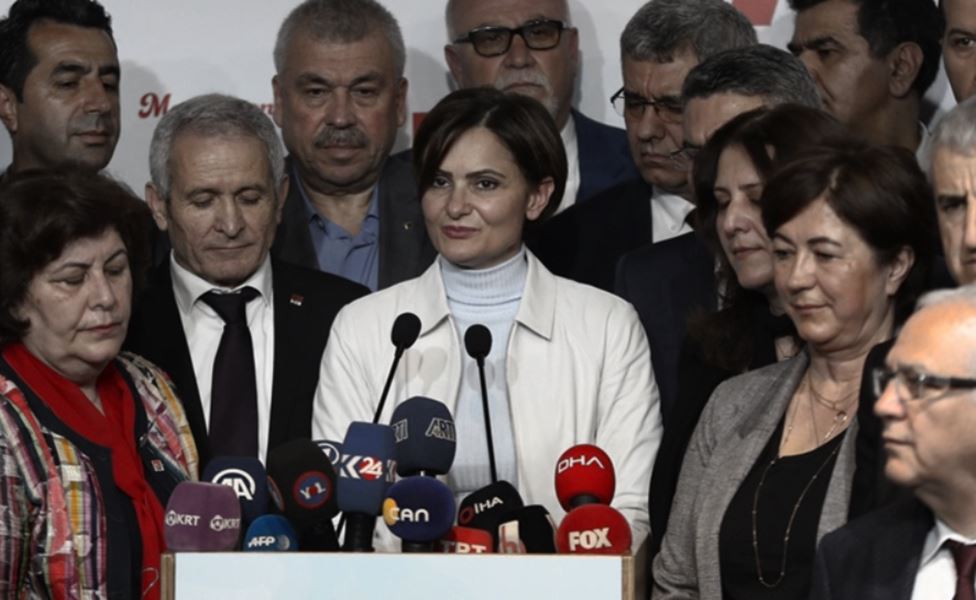 CHP: Ekrem İmamoğlu mazbatasını 16:00'da alacak CHP: Ekrem İmamoğlu mazbatasını 16:00'da alacak