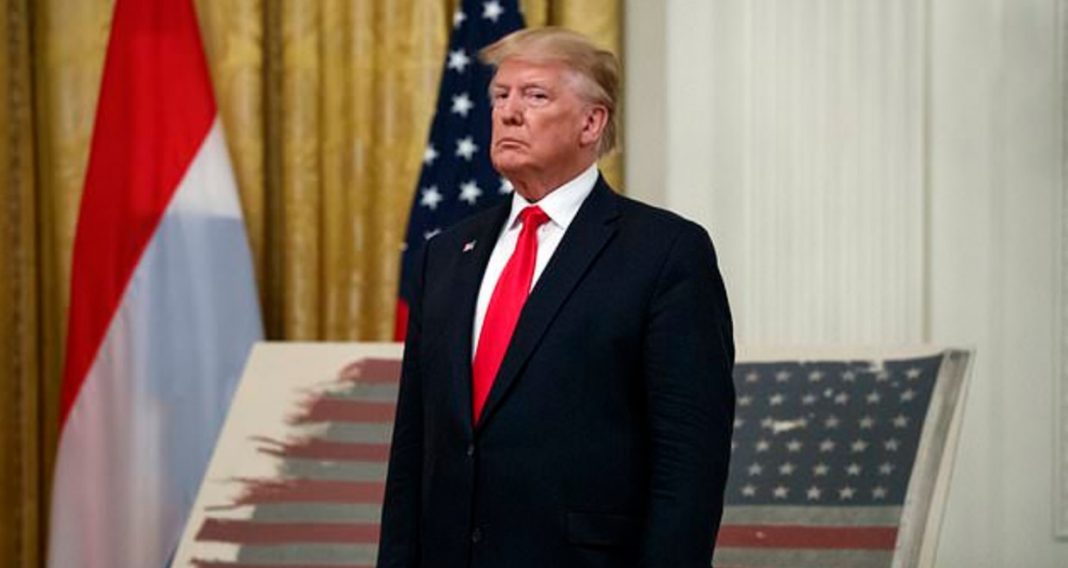 Trump'tan Yaptırımları Konusunda Çelişkili Açıklamalar