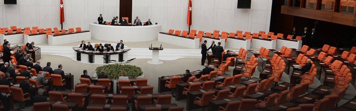 Sosyal medyada yeni dönem Meclis'ten geçerek yasalaşan düzenleme neleri kapsıyor?