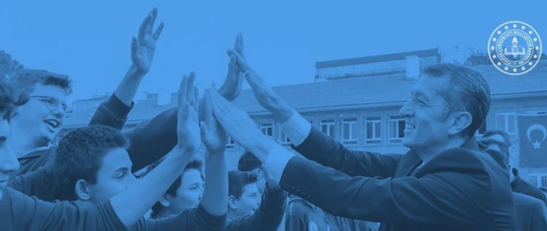 Milli Eğitim Bakanı Selçuk: 21 Eylül'de okulu açabilmek için çalışıyoruz Milli Eğitim Bakanı Selçuk: 21 Eylül'de okulu açabilmek için çalışıyoruz