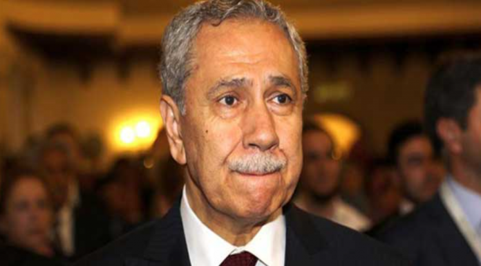 Cumhurbaşkanlığı Yüksek İstişare Kurulu Üyesi Bülent Arınç istifa etti Cumhurbaşkanlığı Yüksek İstişare Kurulu Üyesi Bülent Arınç istifa etti