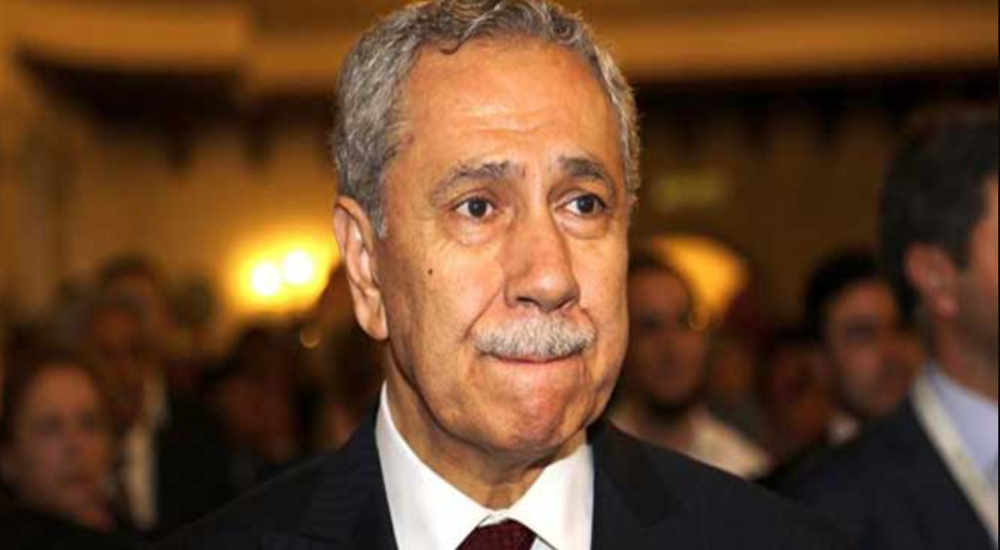 Cumhurbaşkanlığı Yüksek İstişare Kurulu Üyesi Bülent Arınç istifa etti Cumhurbaşkanlığı Yüksek İstişare Kurulu Üyesi Bülent Arınç istifa etti