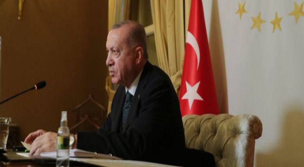 Dolar/TL kurunun tekrar 8'in üzerine Çıkmasında Arınç'ın istifasının rolü var mı?