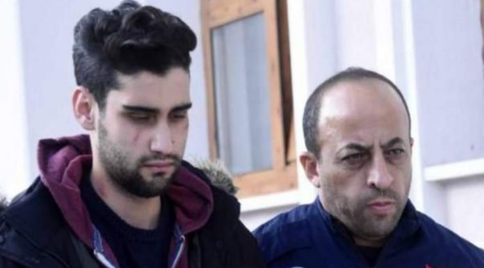 Ayşe Dırla 900 gram eroin bulunan araçta yakalandı Ayşe Dırla 900 gram eroin bulunan araçta yakalandı