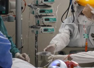 Türkiye’de Koronavirüs vakalarında Pazar günü rekor ölüm gerçekleşti