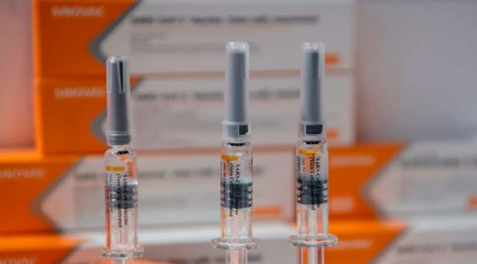 Reuters: Açıklanan çelişkili veriler Çin aşısına karşı güveni zedeliyor