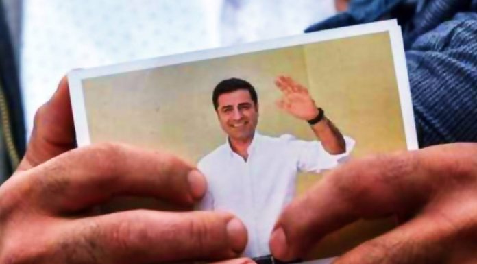 Demirtaş’ın serbest bırakılması için 22 barodan ortak çağrı Demirtaş'ın serbest bırakılması için 22 barodan ortak çağrı