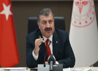 Bakan Koca: Vatandaşın sınıfına göre değil riskine göre aşı yapacağız