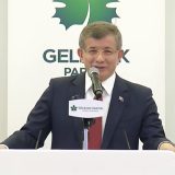 Davutoğlu: Bahçeli FETÖ'nün hükümeti devirme teşebbüsüne açık destek vermiştir