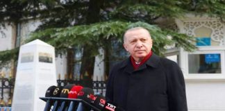 Cumhurbaşkanı Erdoğan Cuma namazı çıkışında basın mensuplarının sorularını yanıtladı