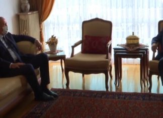 Cumhurbaşkanı Erdoğan Oğuzhan Asiltük'ü evinde ziyaret ederek bir süre başbaşa görüştü