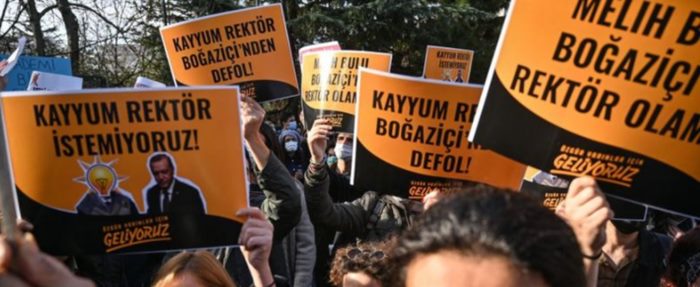 Rektör krizi sürüyor: 'Kimse Melih Bulu ile çalışmak istemiyor'