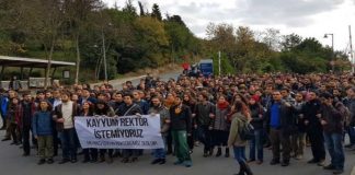 Boğaziçi Üniversitesi önündeki protestolar sonrası 16 kişi gözaltına alındı