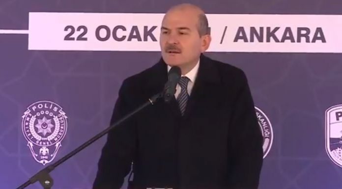 Soylu’ya Twitter’dan hakaret ettiği öne sürülen kişi hakkında 2 yıl 4 aya kadar hapis cezası istendi Soylu'ya Twitter'dan hakaret ettiği öne sürülen kişi hakkında 2 yıl 4 aya kadar hapis cezası istendi