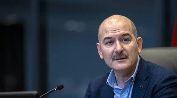 Süleyman Soylu: Yılmaz Özdil’in psikolojisi bozulmuş it ürür kervan yürür Süleyman Soylu: Yılmaz Özdil’in psikolojisi bozulmuş it ürür kervan yürür