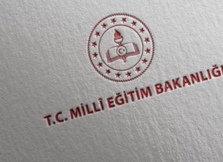 Yarın Türkiye genelinde tüm okullarda bayrak töreni yapılacak