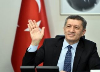 Bakan Selçuk: Sınavların ertelenmesi çalışma yükünü daha da artırır